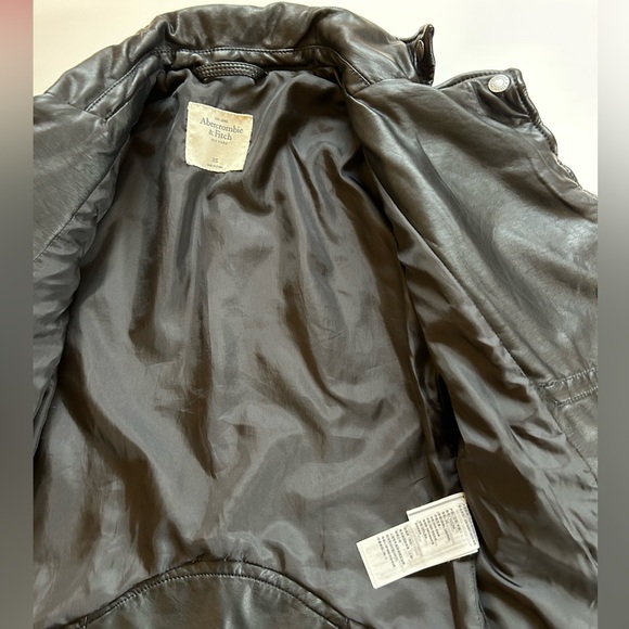 Abercrombie faux leather jacket - Picture 3 of 8